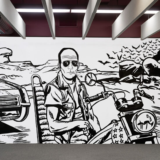 Hommage à Hunter S. Thompson (vue de la murale)/Tribute to Hunter S. Thompson (wall view), Bibliothèque Gabrielle-Roy (Québec, Qc), Acrylique sur mur/Acrylic on wall, 280 X 832 cm, 2019.